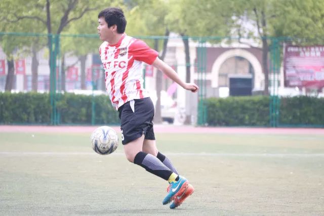 李镇全在亚运集训期间受重伤，已成功完成手术